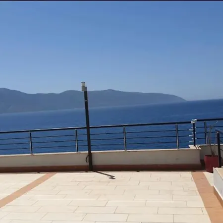 Ami דירה Vlorë